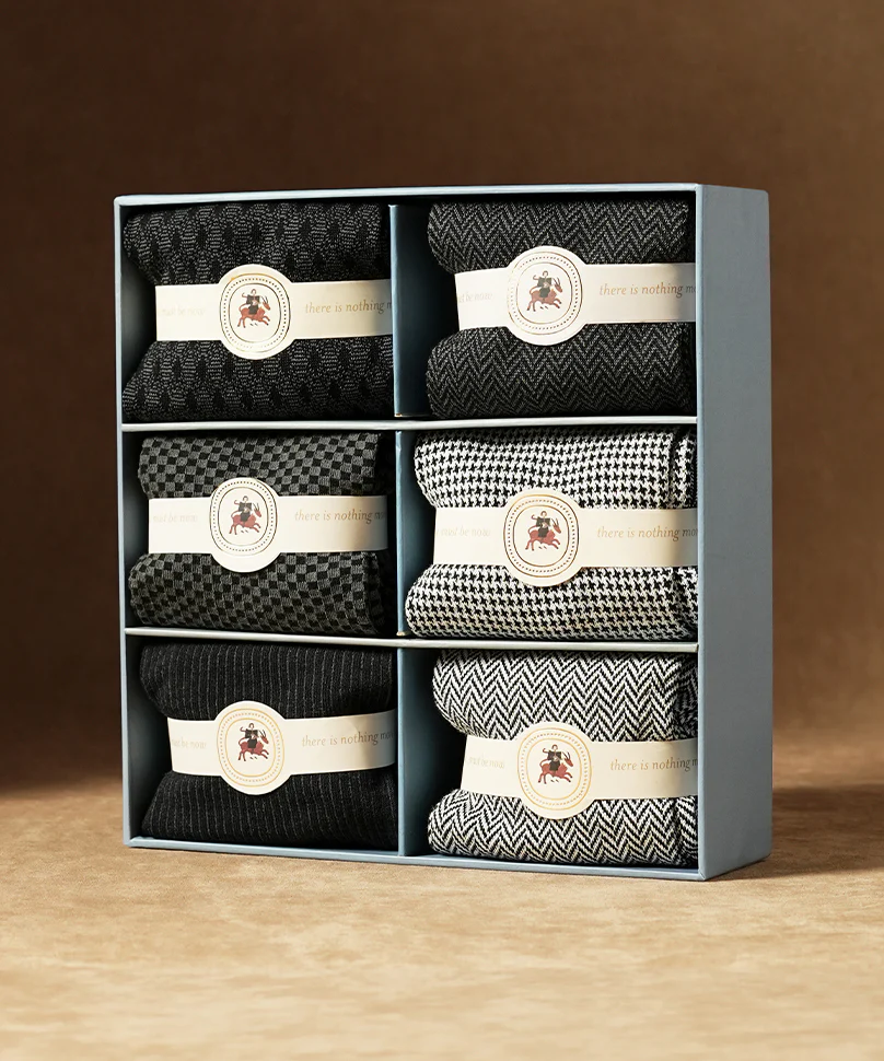 Black Box of 6 Uno - Image 3