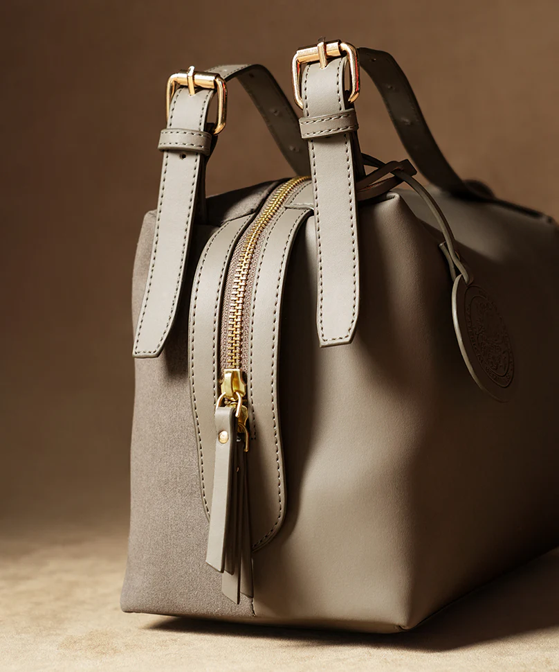 Deux Grey - Image 2