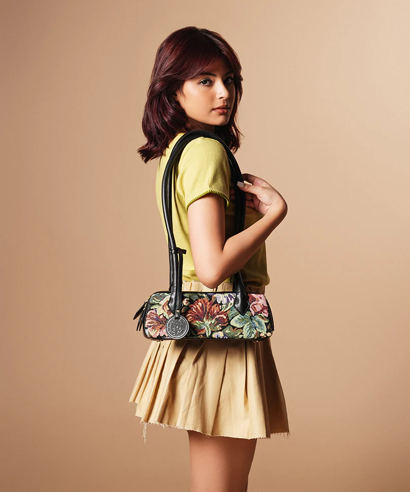 Leona Tapestry - Image 2