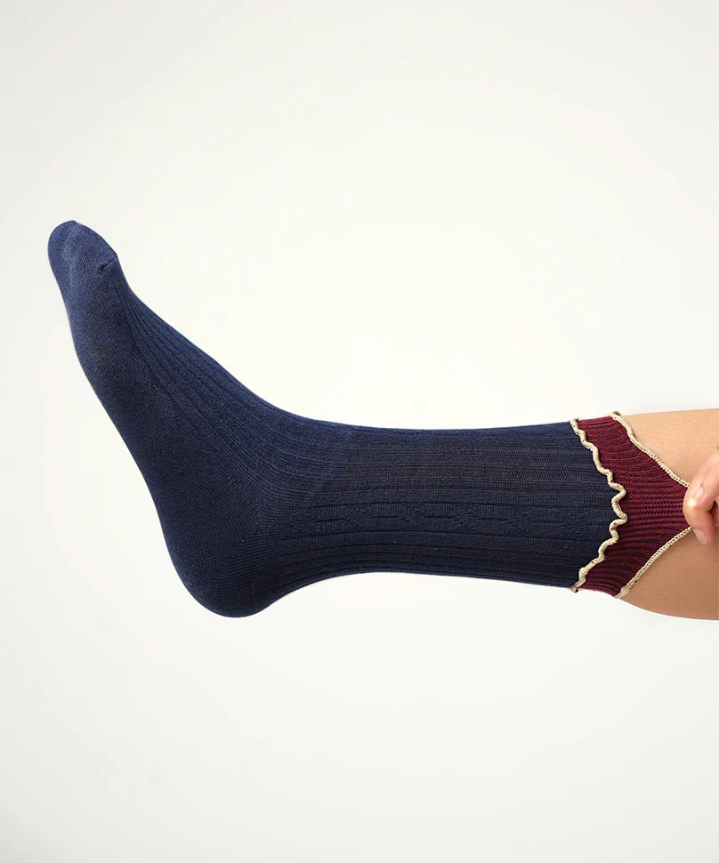 Lisa - Navy Blue - Image 4