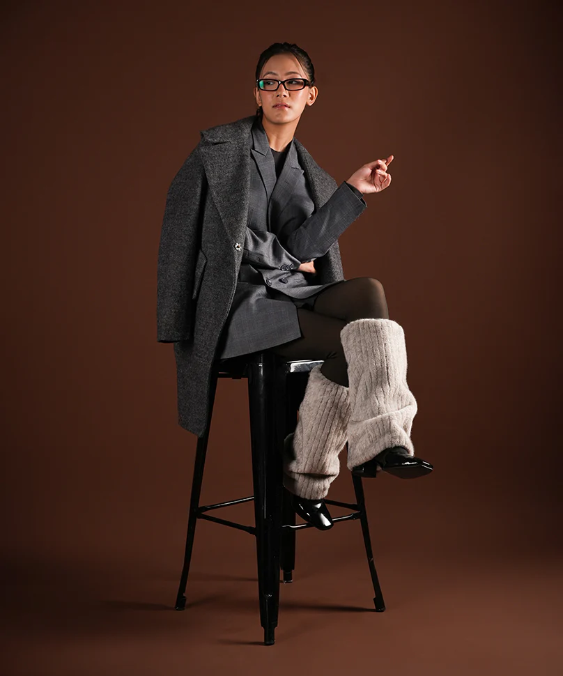 Ribbed Fur Leg Warmer - Light Grey - Image 4