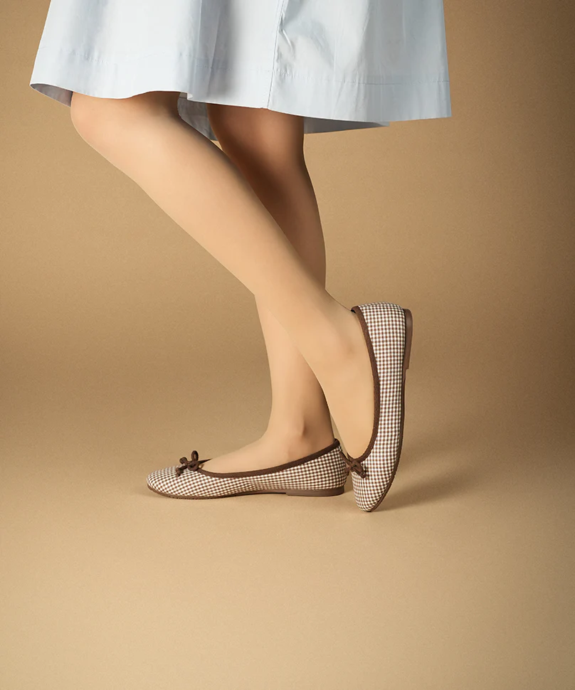 Swans Gingham Brown - Image 5